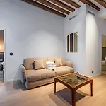 New Suite 6 People - Saint Germain Notre-Dame#Ac